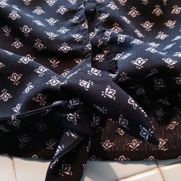 Urban Outfitters Blouse Size S-P - Picture 9 of 10